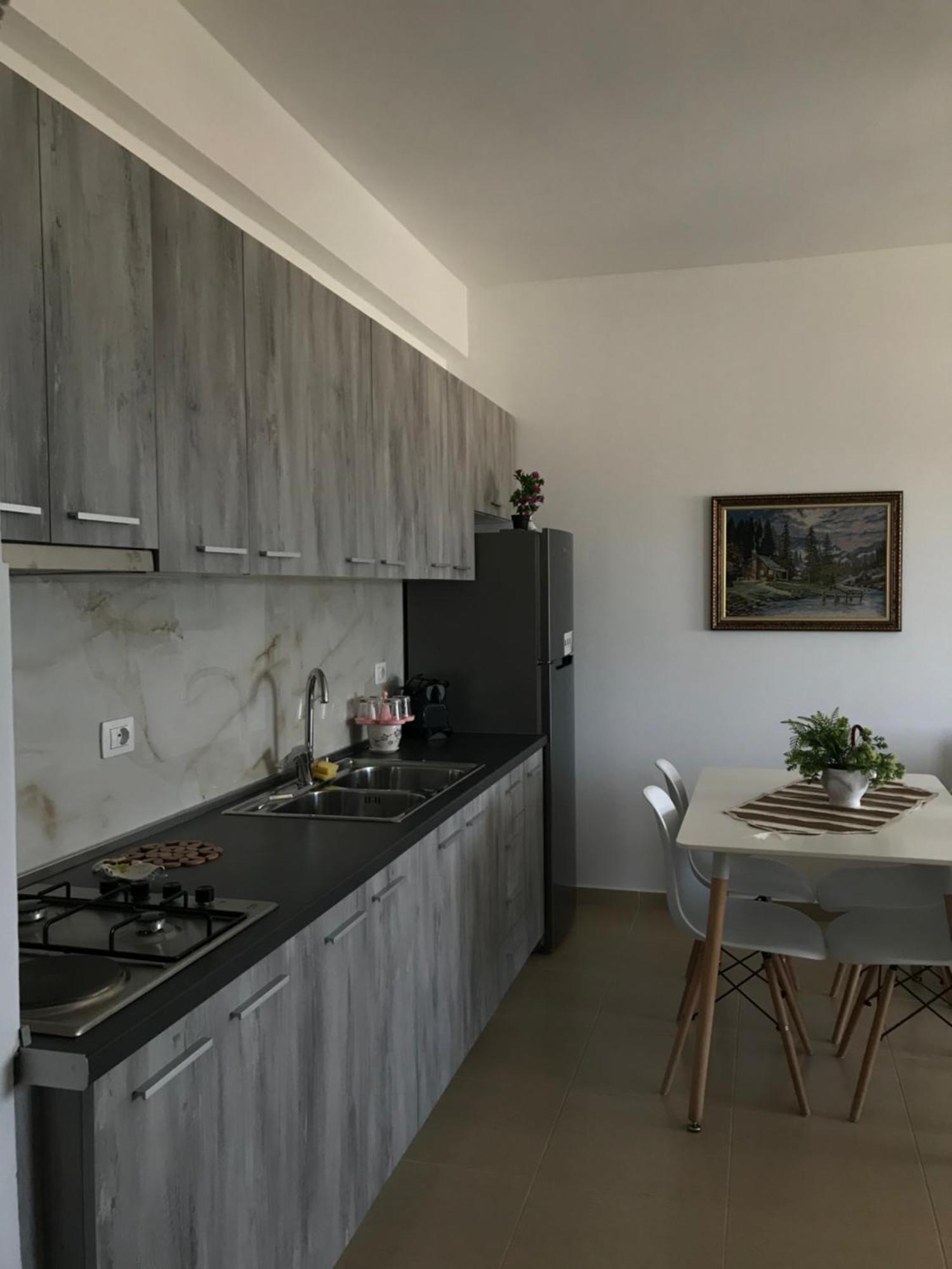 Corazon Guest House Vlorë Εξωτερικό φωτογραφία
