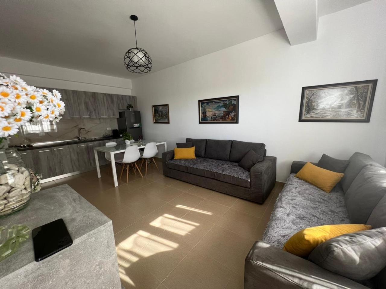 Corazon Guest House Vlorë Εξωτερικό φωτογραφία