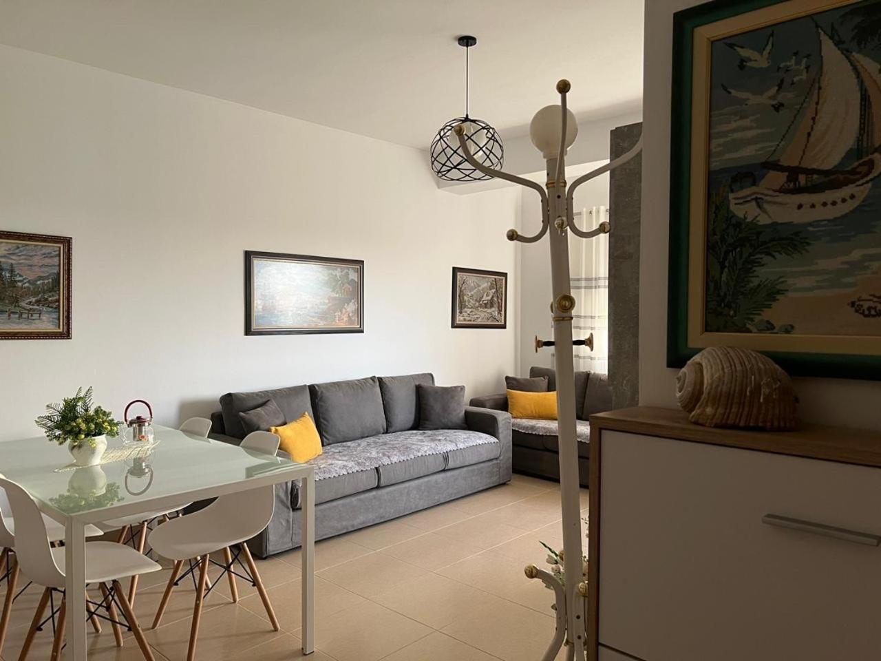 Corazon Guest House Vlorë Εξωτερικό φωτογραφία